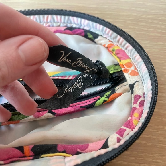 Vera Bradley cosmetic bag - Picture 6 of 13